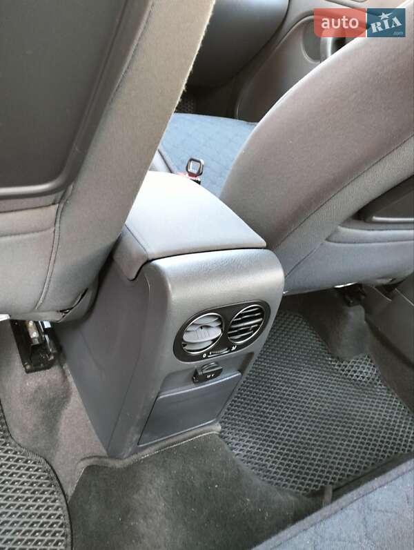 Хэтчбек Volkswagen Golf Plus 2005 в Ровно