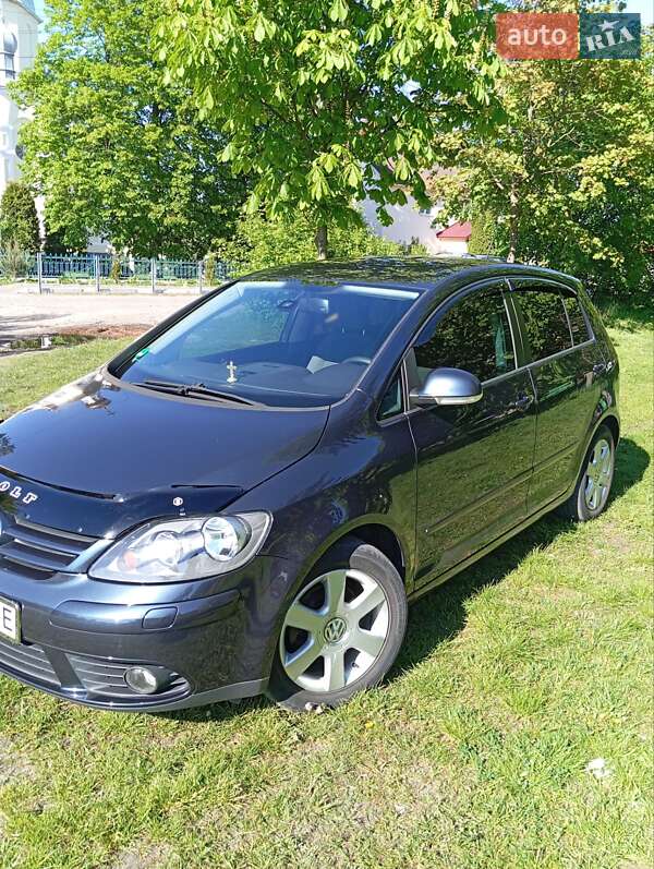 Хетчбек Volkswagen Golf Plus 2007 в Сарнах