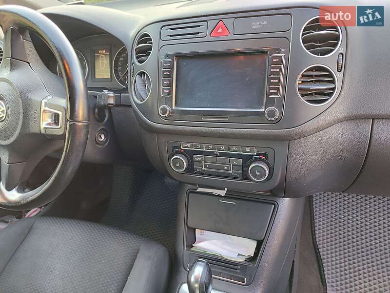 Хетчбек Volkswagen Golf Plus 2011 в Житомирі фото 5 Хетчбек Volkswagen Golf Plus 2011 в Житомирі
