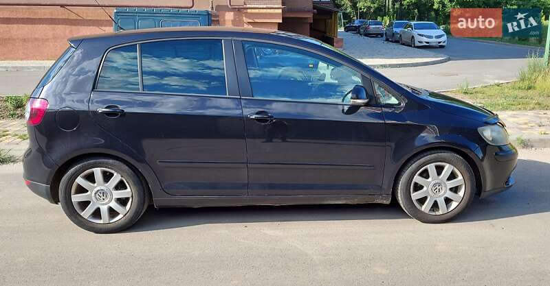 Хэтчбек Volkswagen Golf Plus 2005 в Чернигове