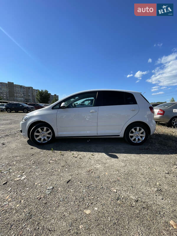 Хетчбек Volkswagen Golf Plus 2010 в Києві