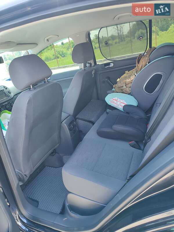 Хэтчбек Volkswagen Golf Plus 2005 в Бородянке фото 8 Хэтчбек Volkswagen Golf Plus 2005 в Бородянке