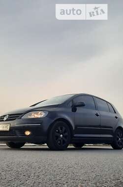 Хэтчбек Volkswagen Golf Plus 2006 в Ровно