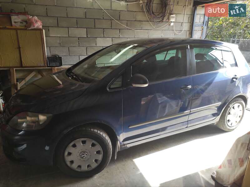 Хэтчбек Volkswagen Golf Plus 2007 в Белгороде-Днестровском