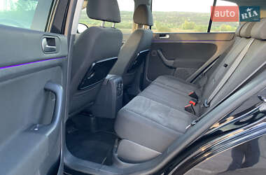 Хэтчбек Volkswagen Golf Plus 2009 в 