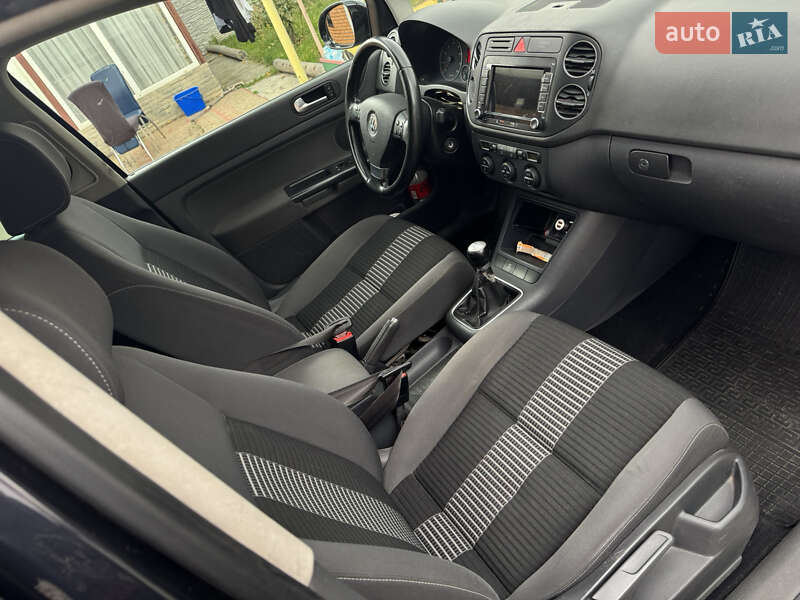 Хетчбек Volkswagen Golf Plus 2007 в Дніпрі