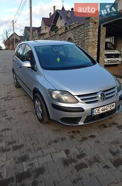 Хетчбек Volkswagen Golf Plus 2005 в Чернівцях