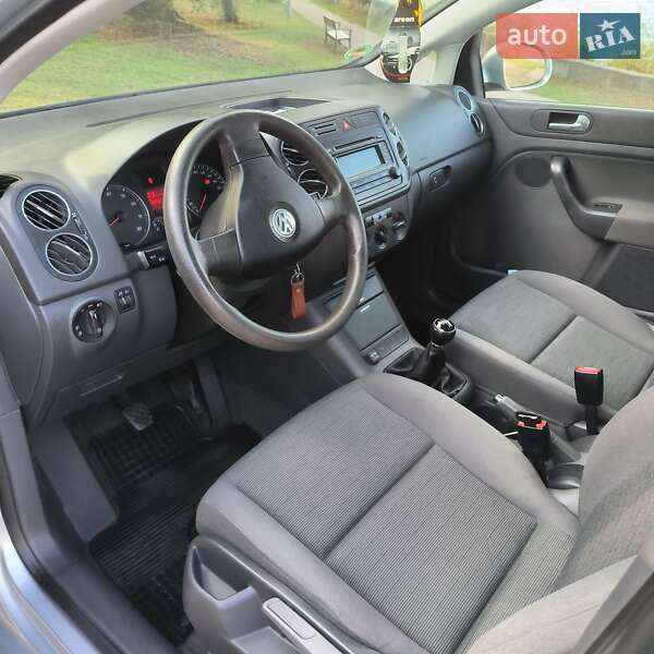 Хетчбек Volkswagen Golf Plus 2005 в Кам'янському