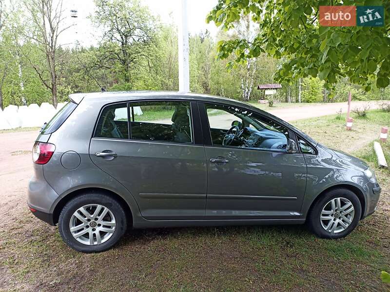 Хетчбек Volkswagen Golf Plus 2006 в Коростені