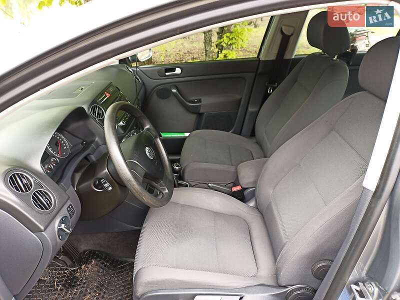 Хетчбек Volkswagen Golf Plus 2006 в Коростені