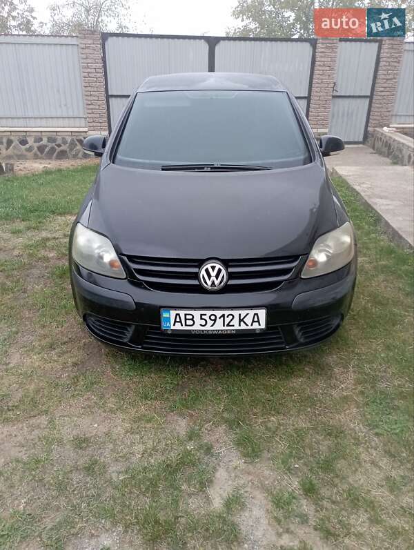 Хетчбек Volkswagen Golf Plus 2005 в Чечельнику