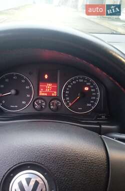 Хетчбек Volkswagen Golf Plus 2008 в 
