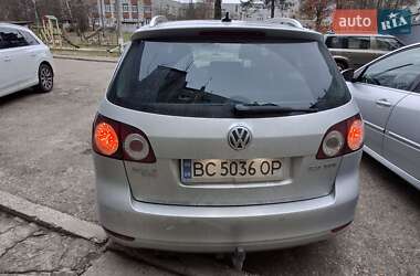 Хэтчбек Volkswagen Golf Plus 2012 в Новояворовске