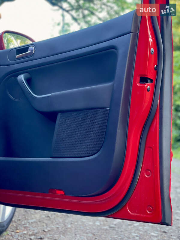 Хэтчбек Volkswagen Golf Plus 2011 в Владимире