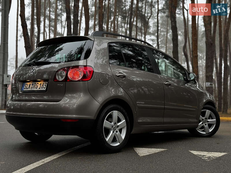 Хэтчбек Volkswagen Golf Plus 2008 в Белогородке