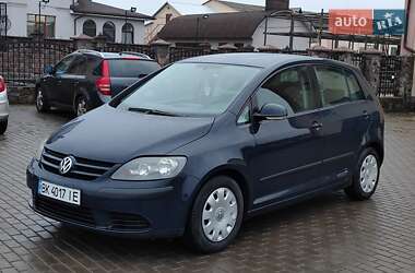 Хэтчбек Volkswagen Golf Plus 2005 в Сарнах