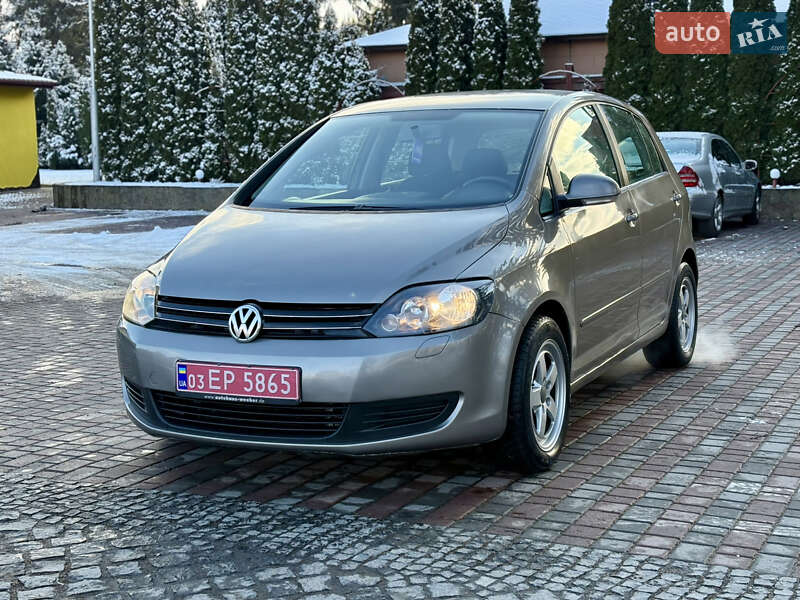 Хетчбек Volkswagen Golf Plus 2011 в Старокостянтинові