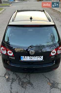 Хэтчбек Volkswagen Golf Plus 2010 в Киеве