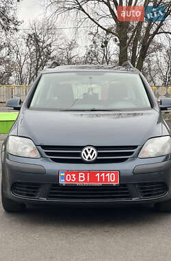 Хэтчбек Volkswagen Golf Plus 2009 в Лубнах