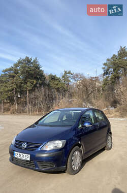Хетчбек Volkswagen Golf Plus 2005 в 