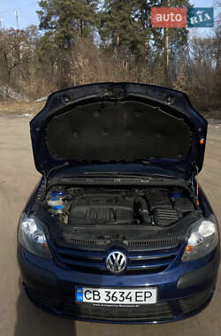 Хетчбек Volkswagen Golf Plus 2005 в 