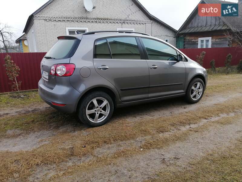 Хетчбек Volkswagen Golf Plus 2011 в Камені-Каширському