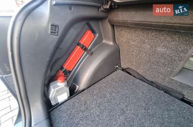 Хетчбек Volkswagen Golf Plus 2005 в 