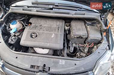 Хетчбек Volkswagen Golf Plus 2005 в 