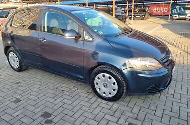 Хетчбек Volkswagen Golf Plus 2005 в 