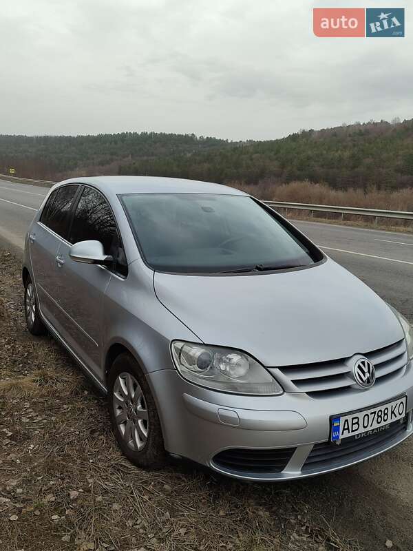 Хэтчбек Volkswagen Golf Plus 2008 в Могилев-Подольске