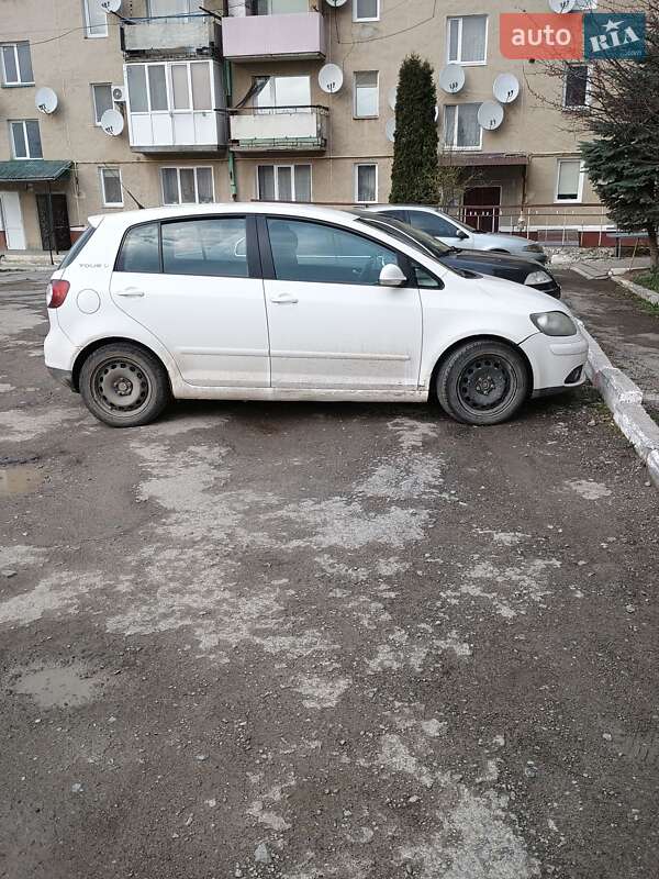 Хэтчбек Volkswagen Golf Plus 2007 в Борщеве