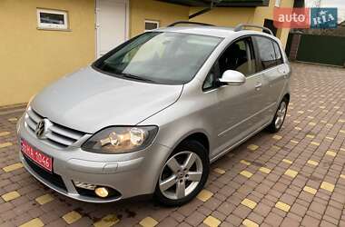 Хэтчбек Volkswagen Golf Plus 2008 в 