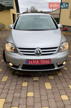 Хэтчбек Volkswagen Golf Plus 2008 в 