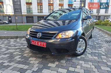 Хетчбек Volkswagen Golf Plus 2005 в 