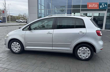 Хэтчбек Volkswagen Golf Plus 2012 в 