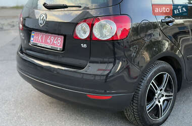 Хэтчбек Volkswagen Golf Plus 2008 в 