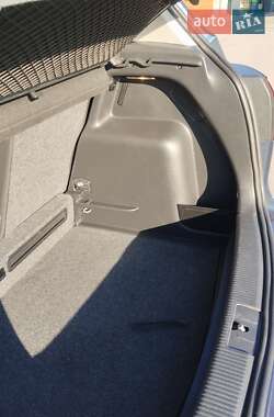 Хетчбек Volkswagen Golf Plus 2009 в 
