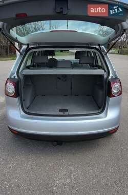 Хэтчбек Volkswagen Golf Plus 2005 в 