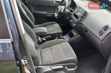 Хэтчбек Volkswagen Golf Plus 2009 в 