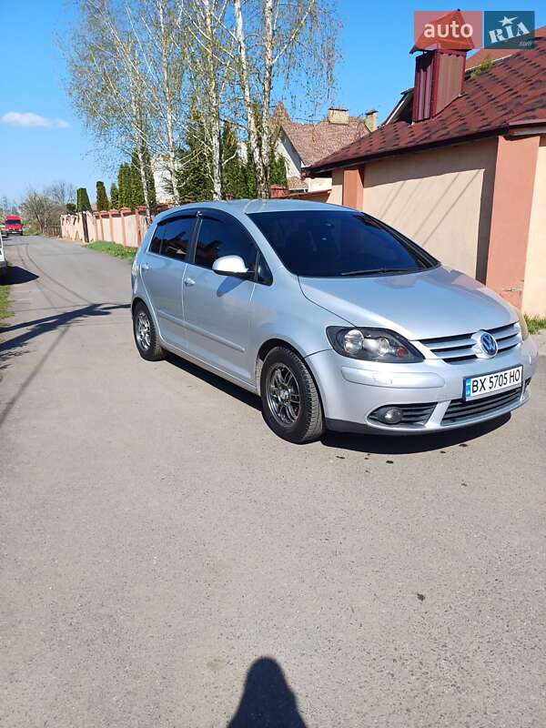 Хетчбек Volkswagen Golf Plus 2005 в Хмельницькому