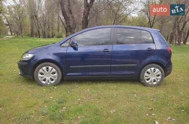 Хэтчбек Volkswagen Golf Plus 2005 в 