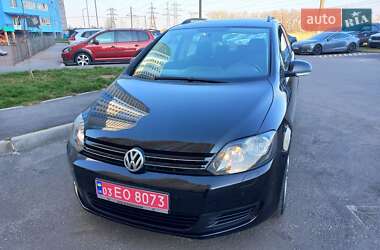 Хетчбек Volkswagen Golf Plus 2009 в 