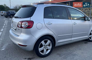 Хетчбек Volkswagen Golf Plus 2010 в 