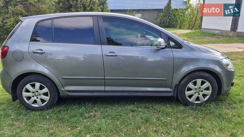 Хэтчбек Volkswagen Golf Plus 2011 в Житомире