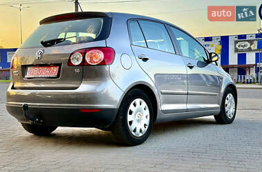 Хэтчбек Volkswagen Golf Plus 2008 в 