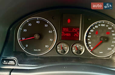 Хэтчбек Volkswagen Golf Plus 2008 в 