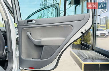 Хетчбек Volkswagen Golf Plus 2007 в 