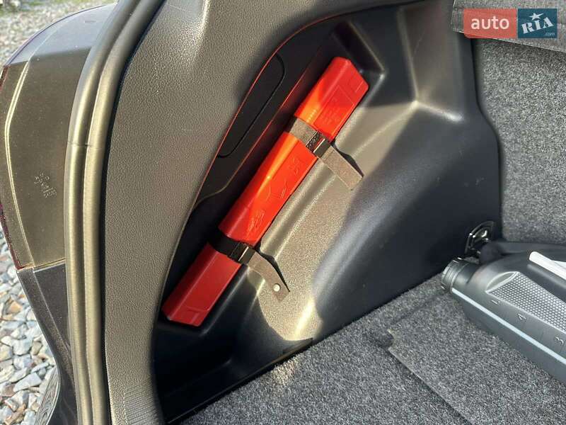 Хэтчбек Volkswagen Golf Plus 2009 в Днепре