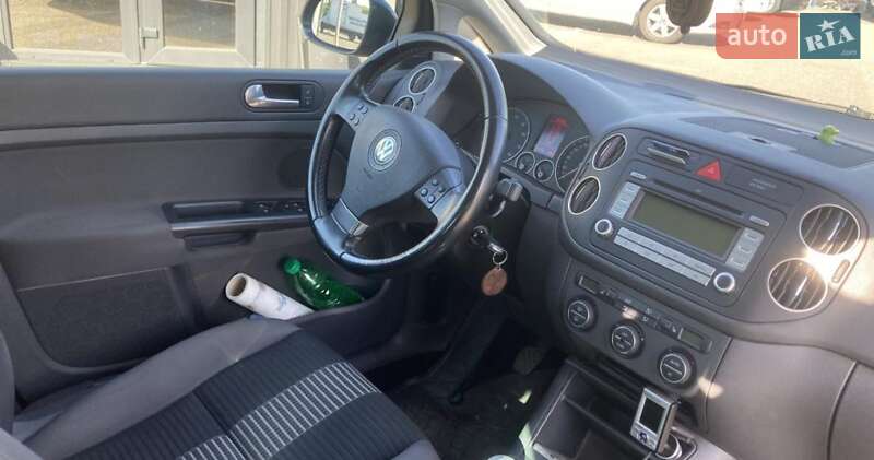 Хэтчбек Volkswagen Golf Plus 2008 в Фастове