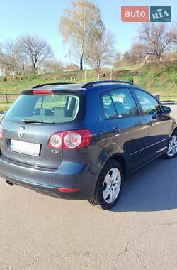 Хетчбек Volkswagen Golf Plus 2009 в 